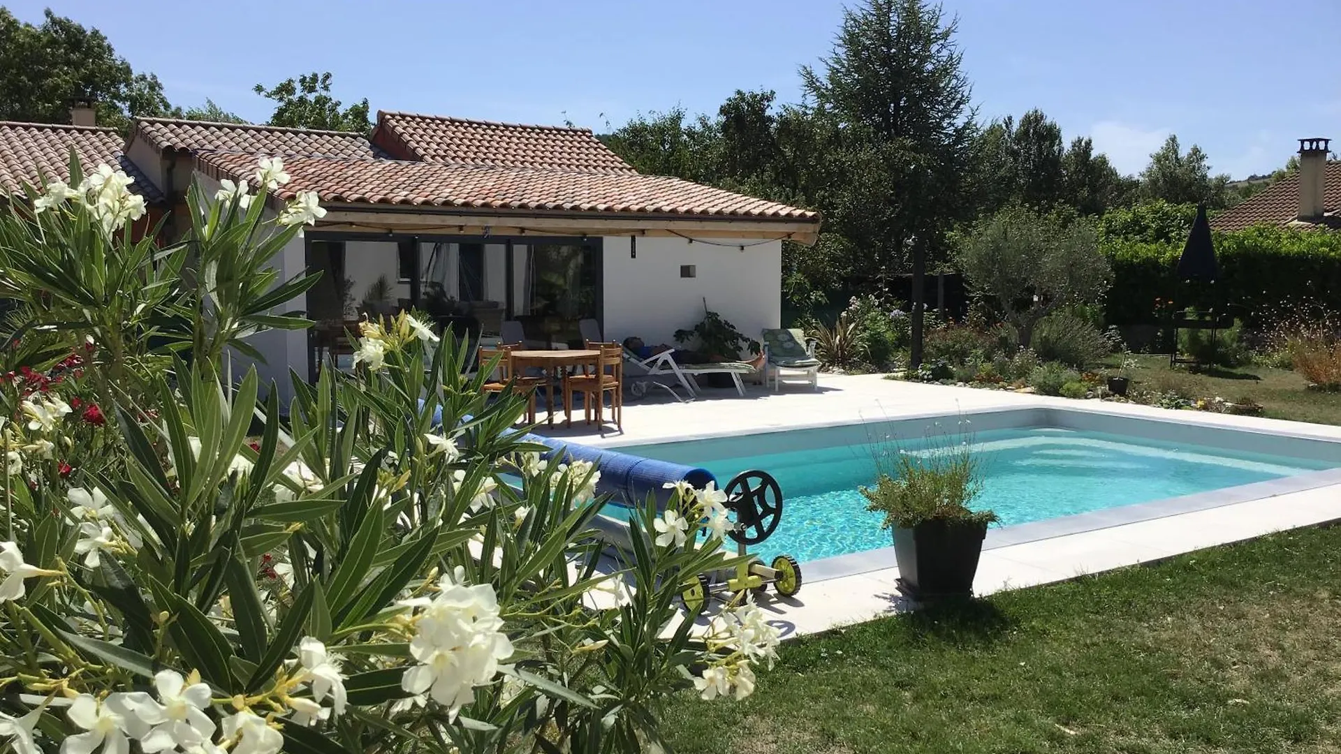 Maison Avec Piscine En Bord De Drome Aouste-sur-Sye